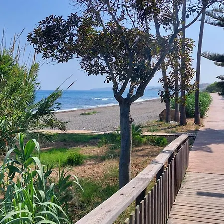 3-min Walk To , Pool , , 3br Semesterbostad *