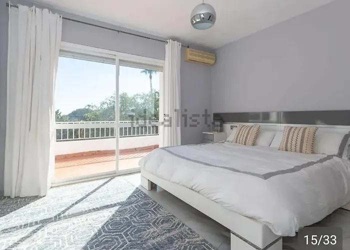 3-min Walk To , Pool , , 3br Hébergement de vacances *