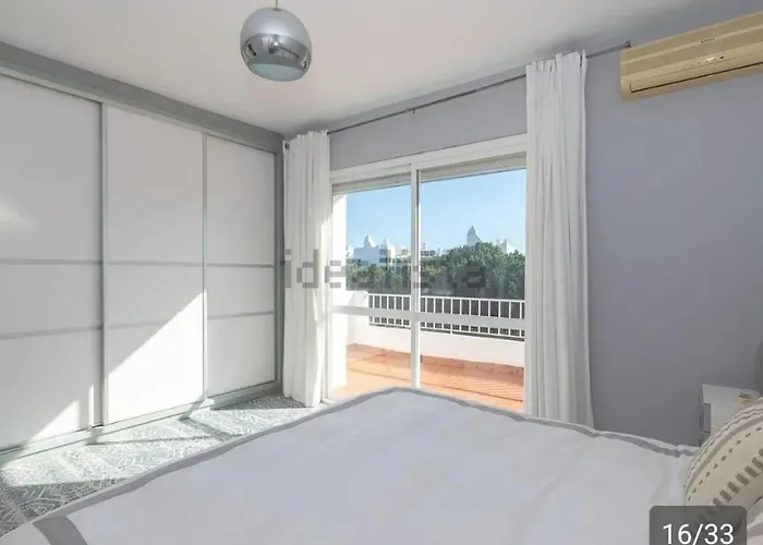 3-min Walk To , Pool , , 3br Hébergement de vacances Estepona