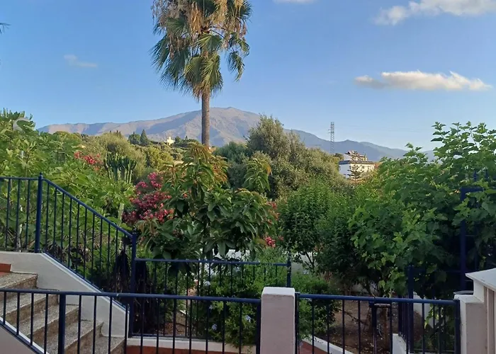 3-min Walk To , Pool , , 3br Hébergement de vacances Estepona