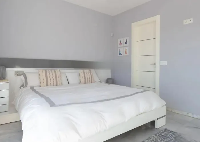 3-min Walk To , Pool , , 3br Estepona