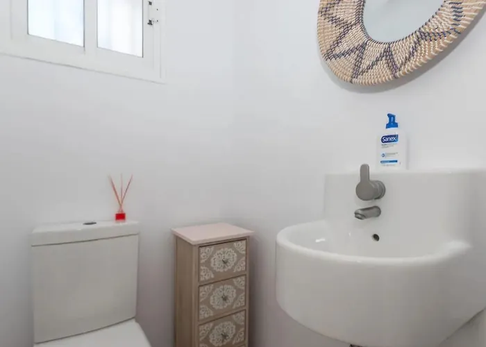 Hébergement de vacances 3-min Walk To , Pool , , 3br